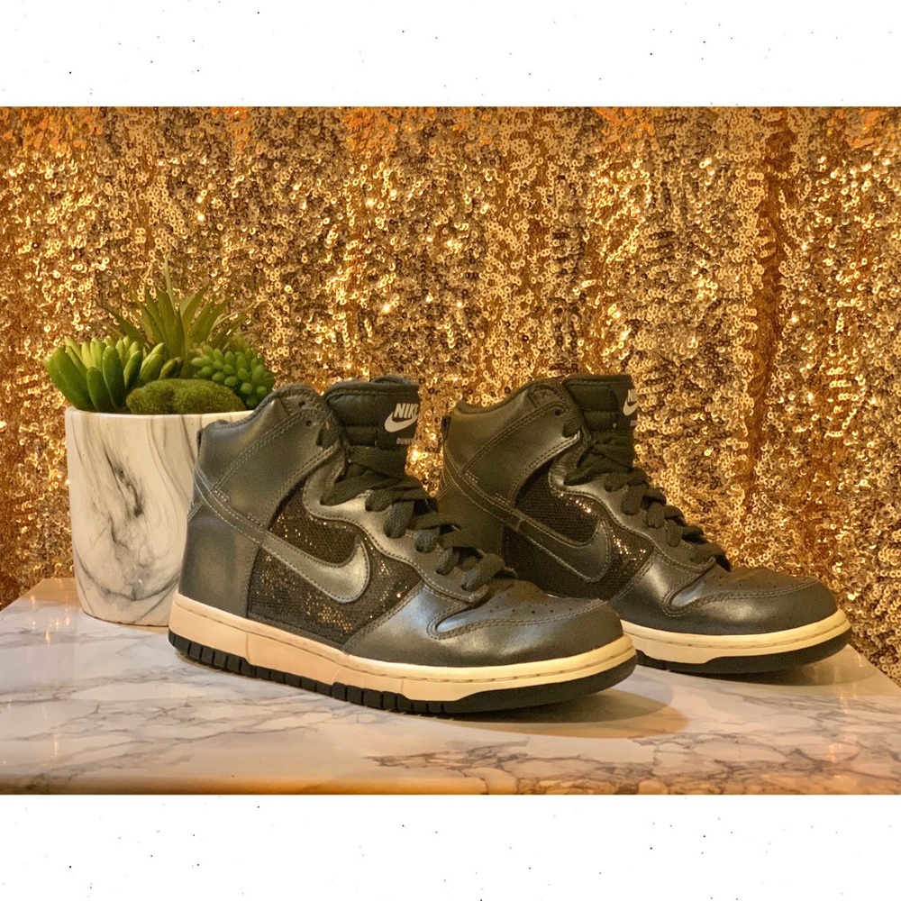 Nike Dunk High Sparkle Women’s Size 6.0 Shoes